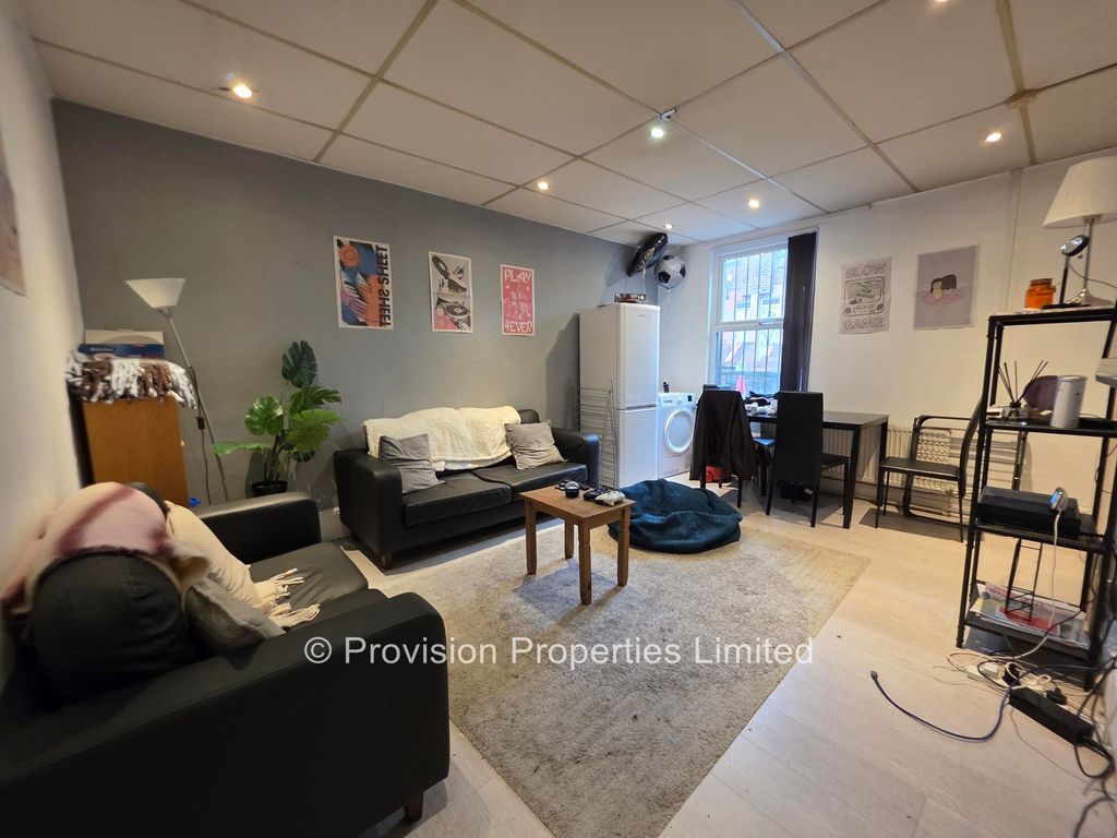 Property photo 1 of 7 Photo