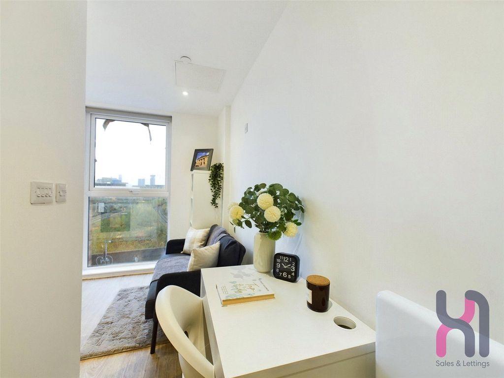 Property photo 2 of 11 Picture No. 01