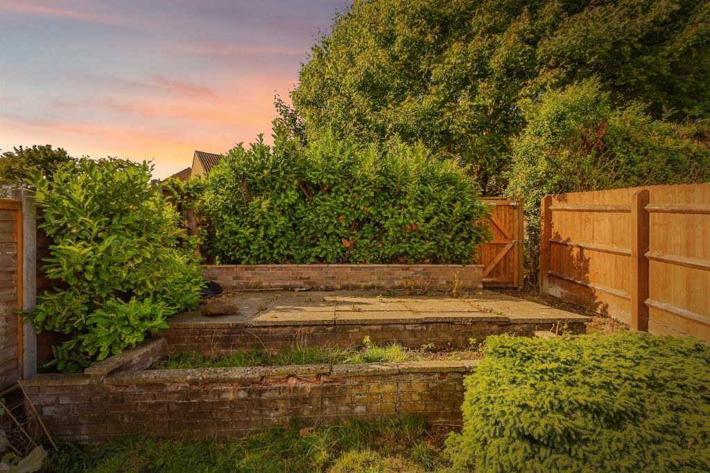 Property photo 2 of 23