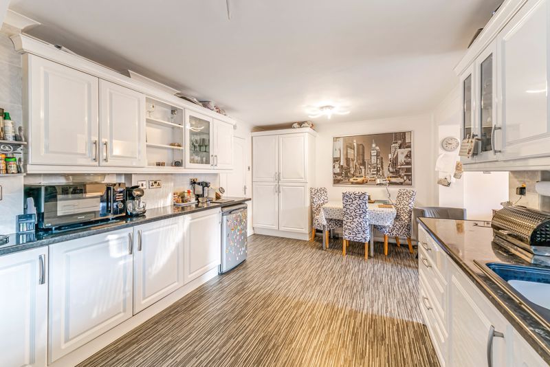 Property photo 3 of 26 Photo 10