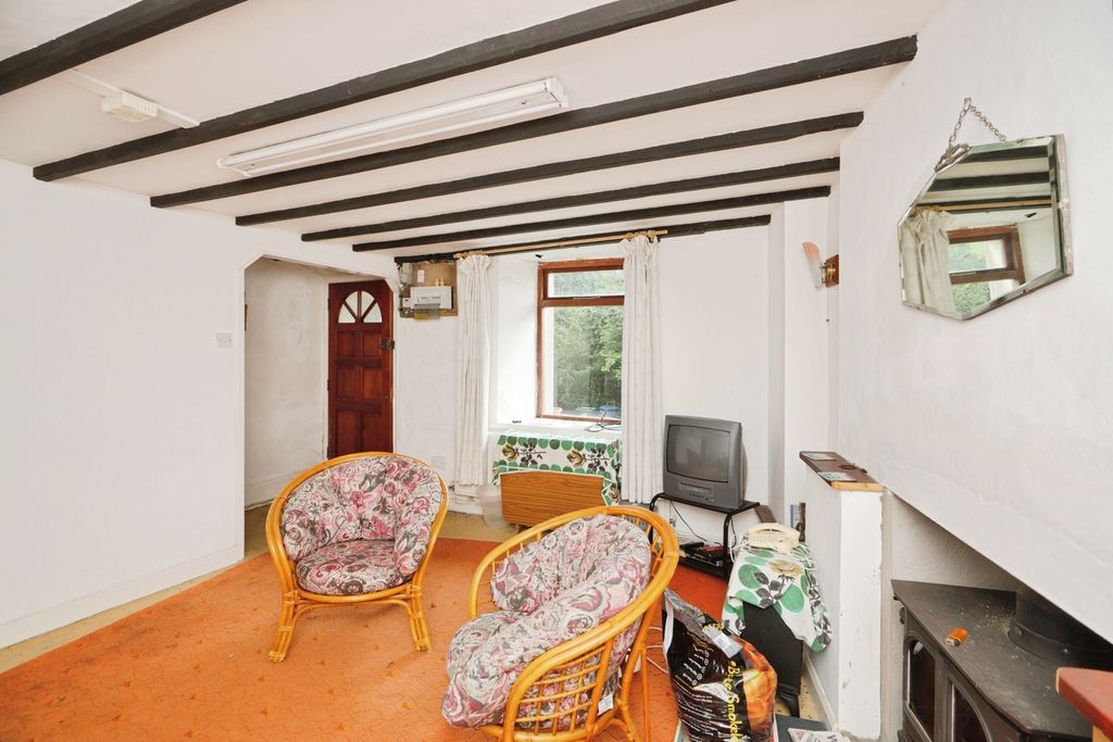 Property photo 3 of 18 Photo