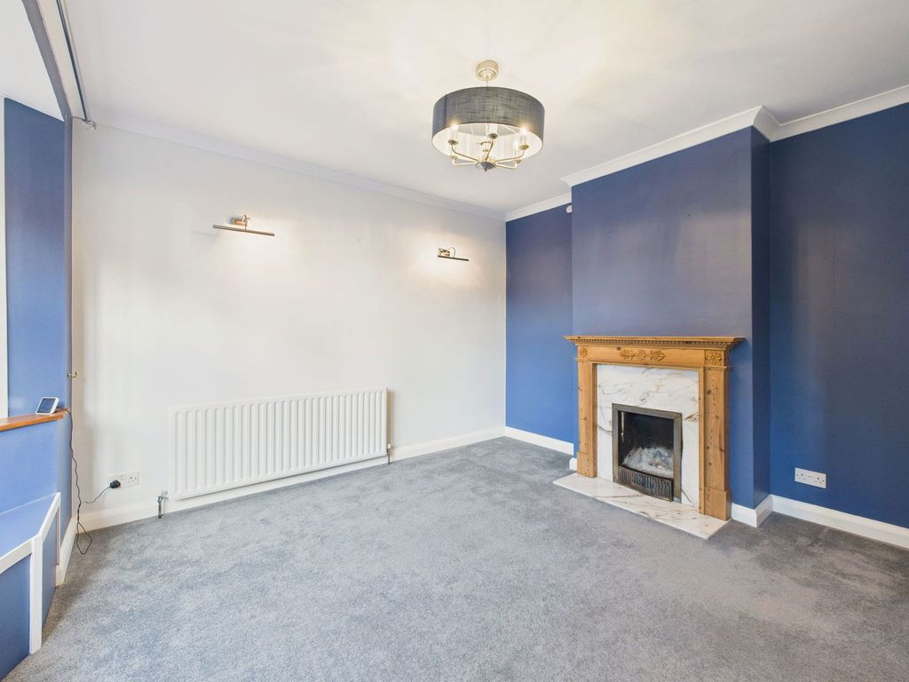 Property photo 3 of 24