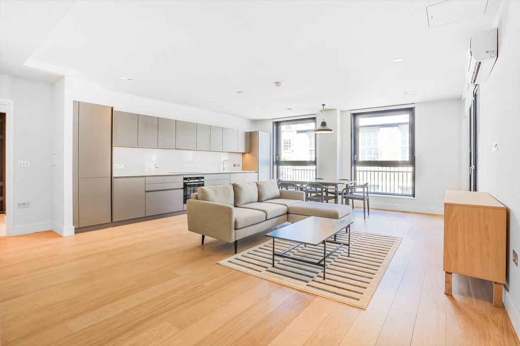 Property photo 1 of 17 Image