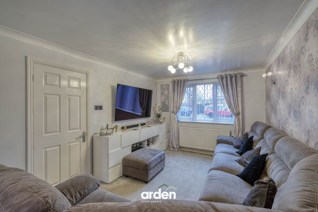 Property photo 2 of 11