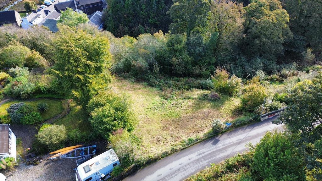 Property photo 3 of 18 Location