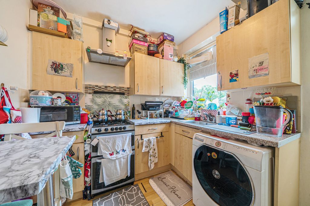 Property photo 3 of 18 1456542-7-6A0d8E4...