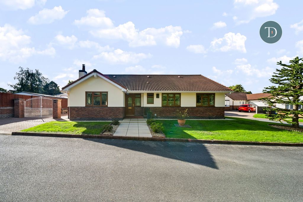 Property photo 1 of 39