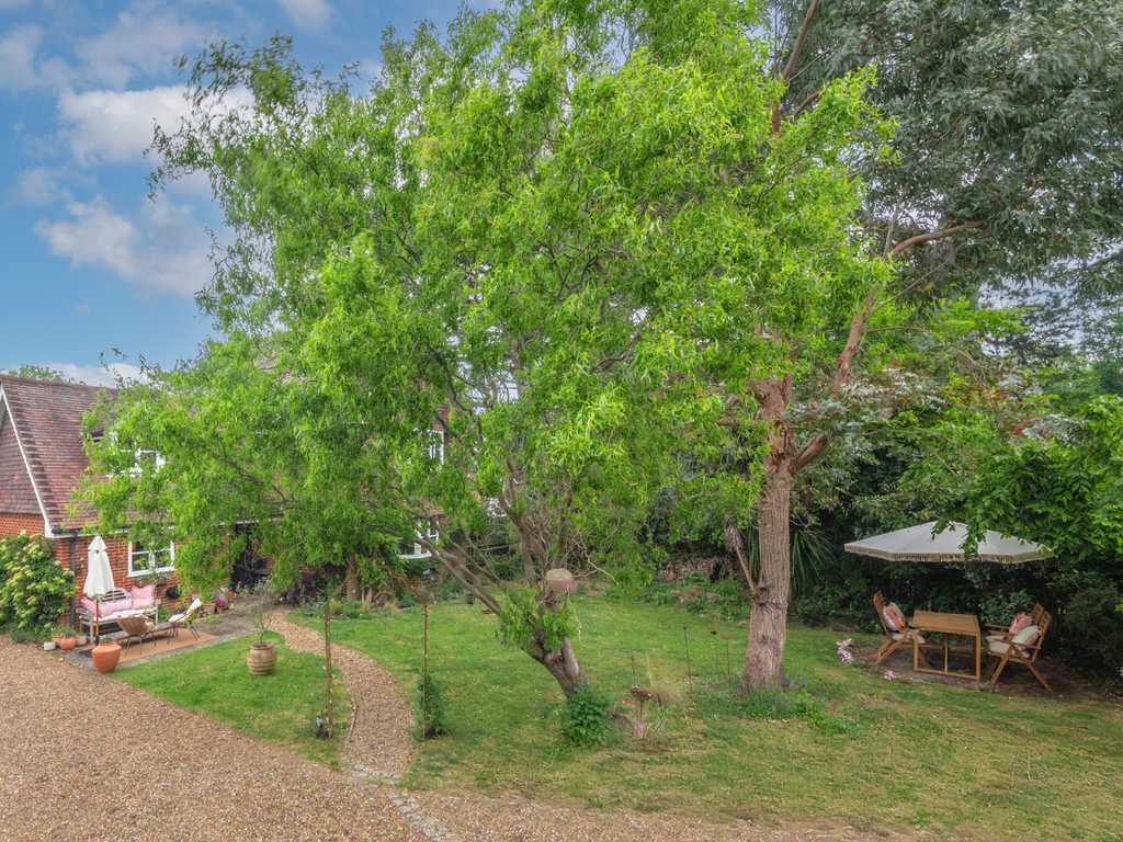 Property photo 2 of 41