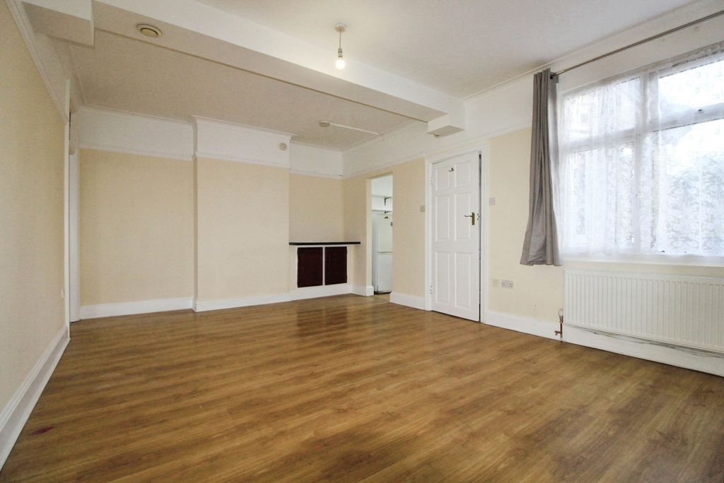 Property photo 3 of 15 Gallery