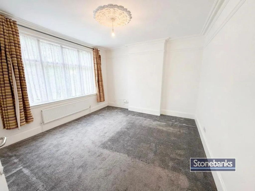Additional image 8 of 9 bed detached house for saleSalisbury Road, Farnborough GU14