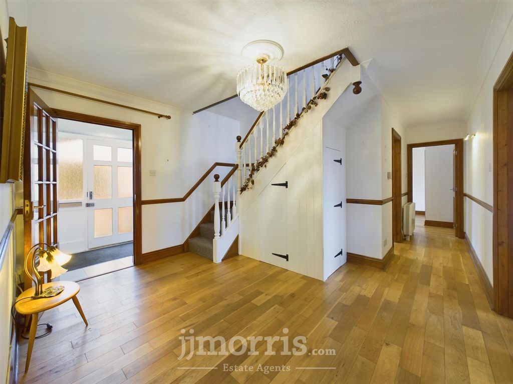 Property photo 3 of 37 Hallway