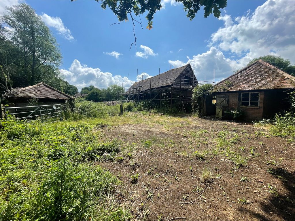 Property photo 2 of 8 Picture No. 01