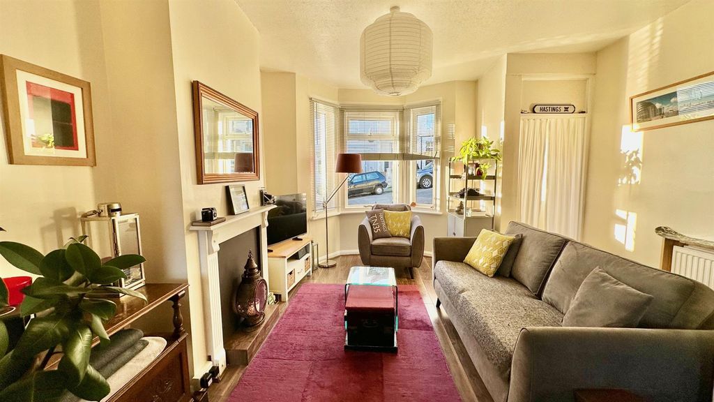 Property photo 3 of 27