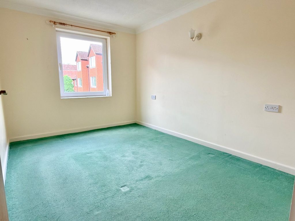 Property photo 3 of 8