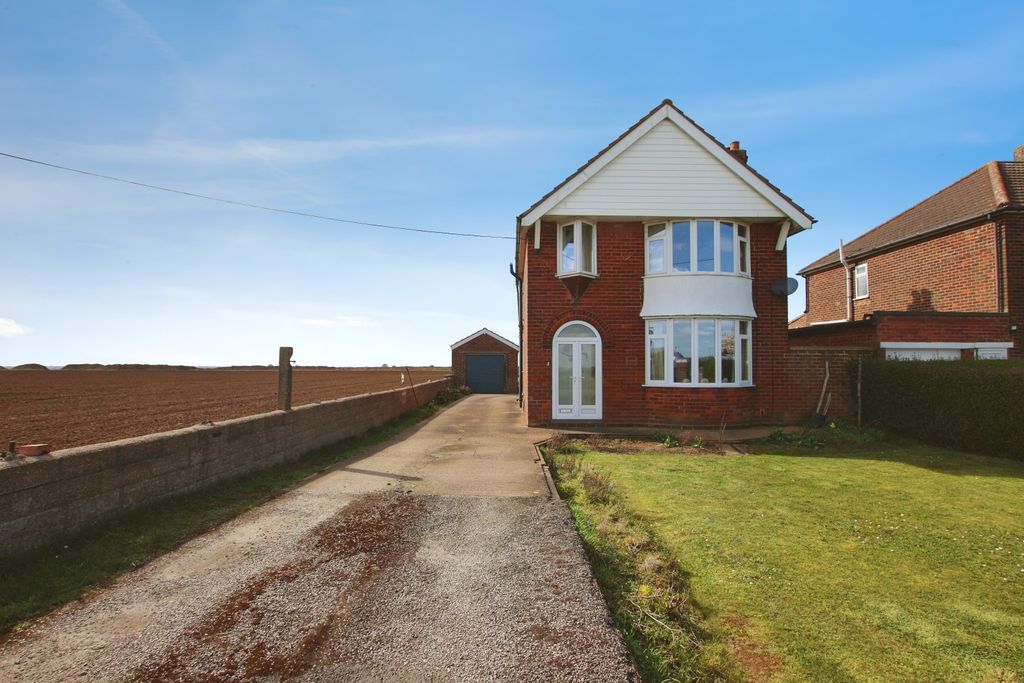 Property photo 1 of 18 5000710