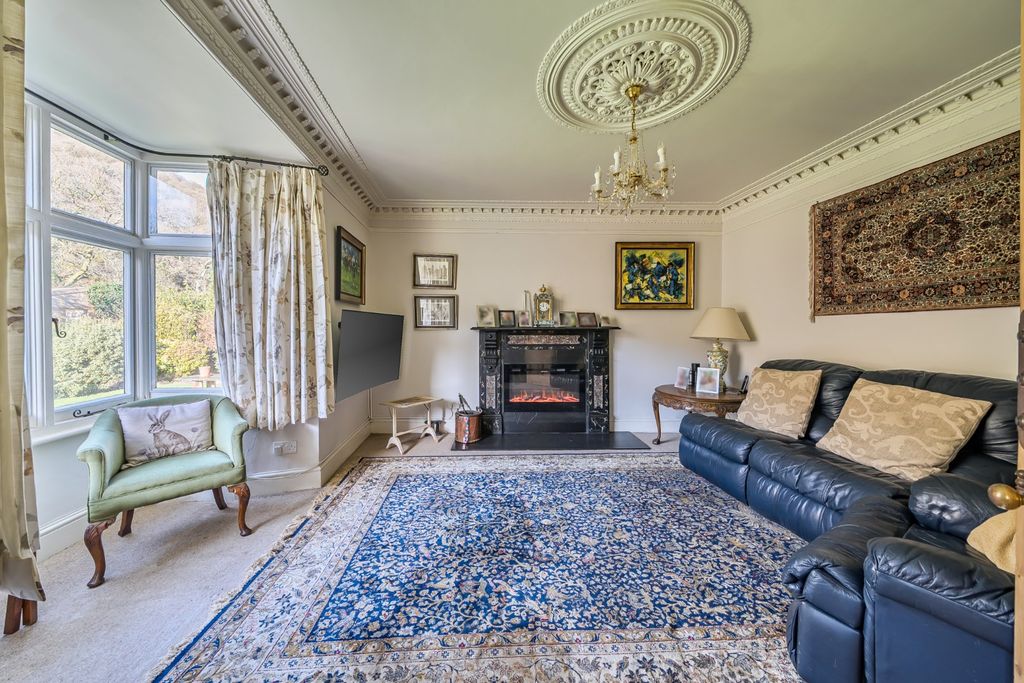 Property photo 3 of 30 Dulverton, Seddons