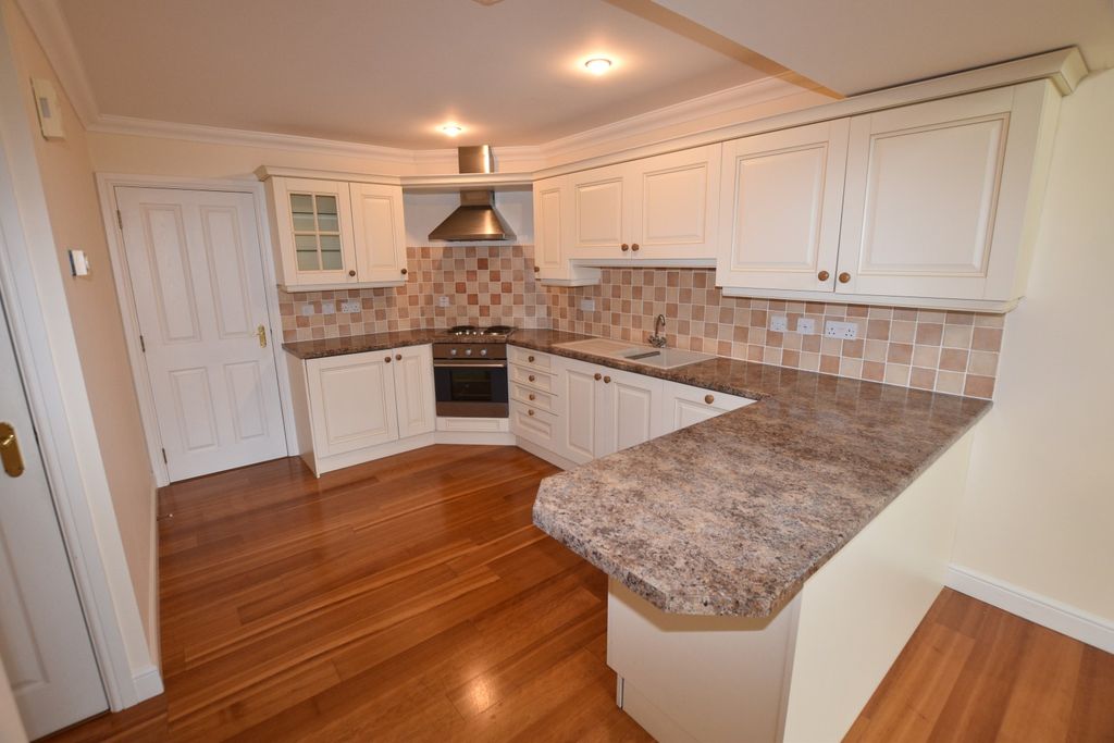 Property photo 3 of 22