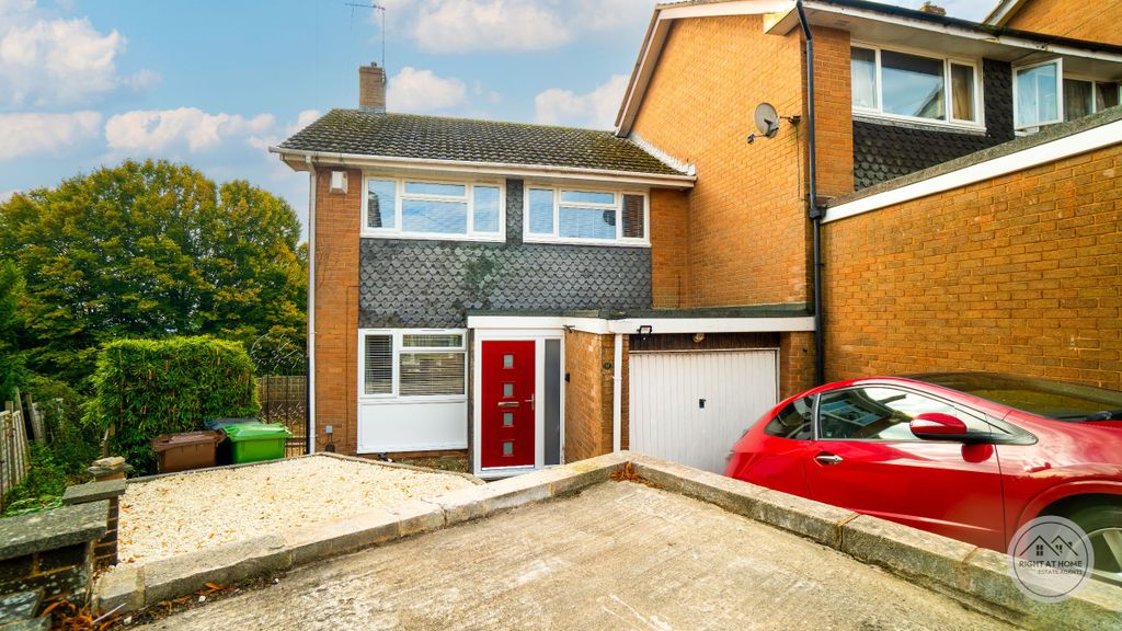 Property photo 1 of 23