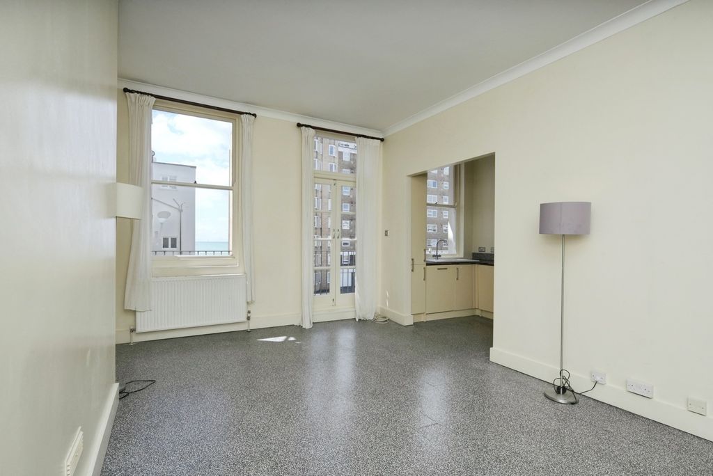 Property photo 3 of 19 Pbox-Img.Jpg