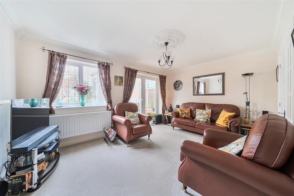 Property photo 2 of 22