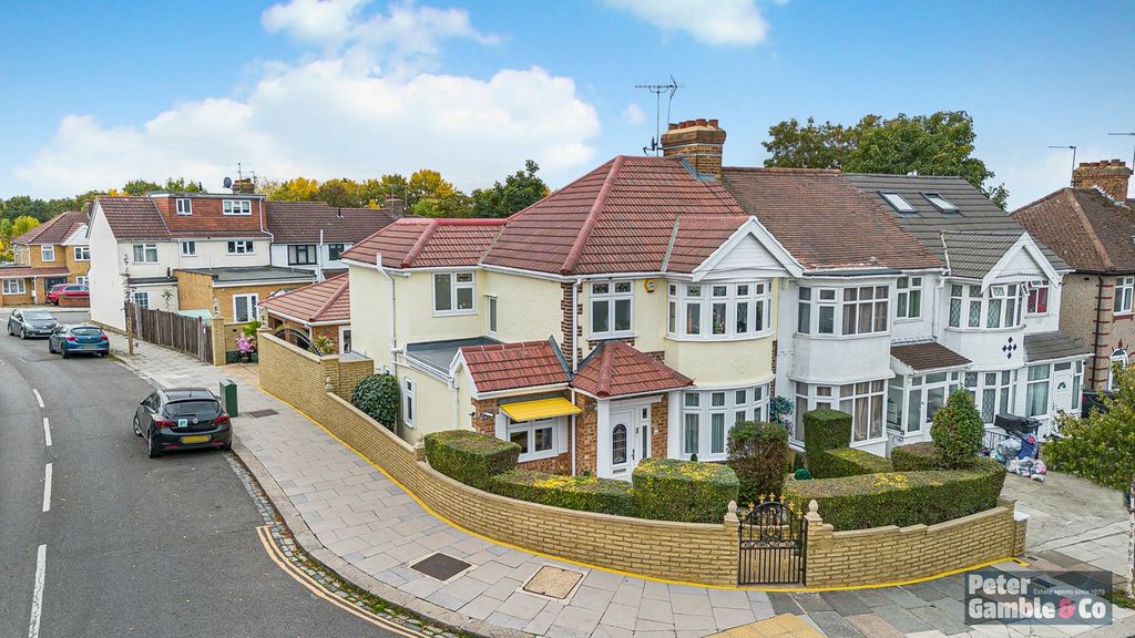 Property photo 1 of 26