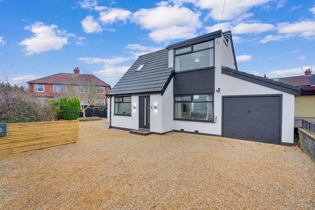 Property photo 1 of 30