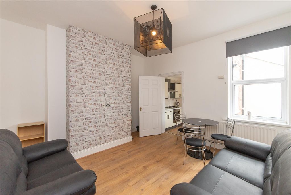 Additional image 8 of 6 bed flat for saleBayswater Road, Jesmond, Newcastle Upon Tyne NE2