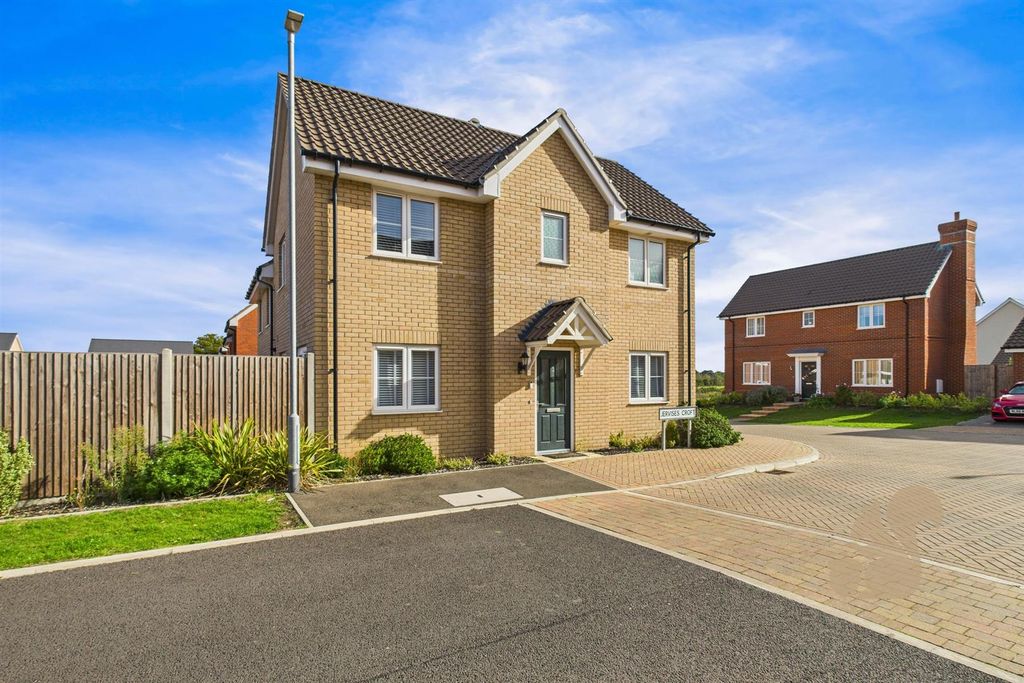 Property photo 1 of 20 Front