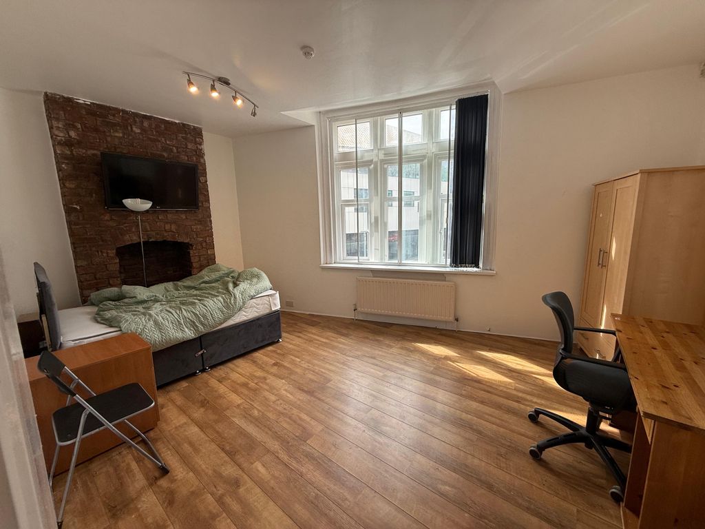 Property photo 1 of 1 Room To Rent