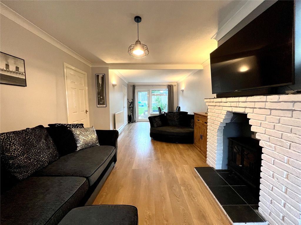 Property photo 3 of 9 Picture No. 14