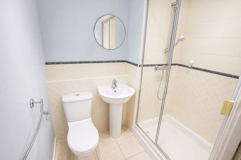 Property photo 3 of 9