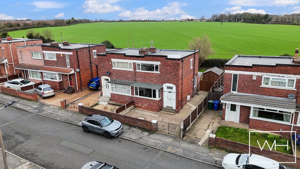 Property photo 1 of 20 23 Stanley Road, Sunnyfields 02_297