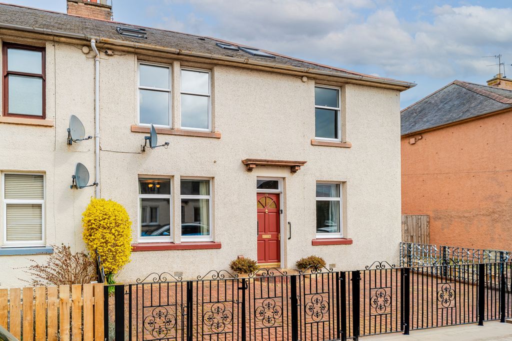 Property photo 2 of 32 Property Image 2