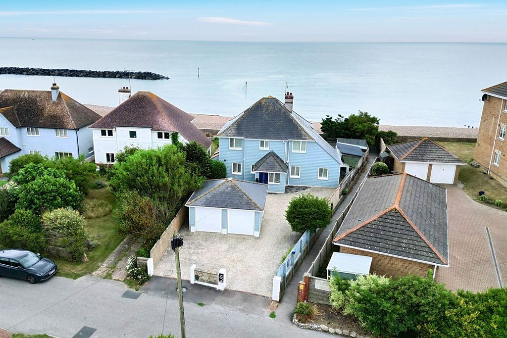 Property photo 1 of 33