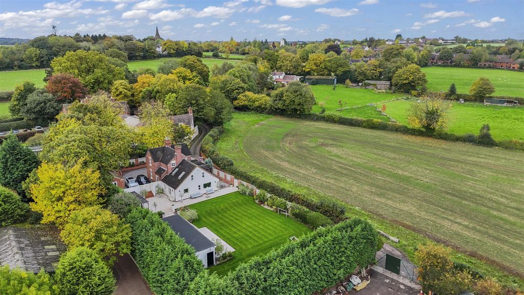 Property photo 2 of 33 3_211 Oriel Rd Heidelberg West_64.Jpg