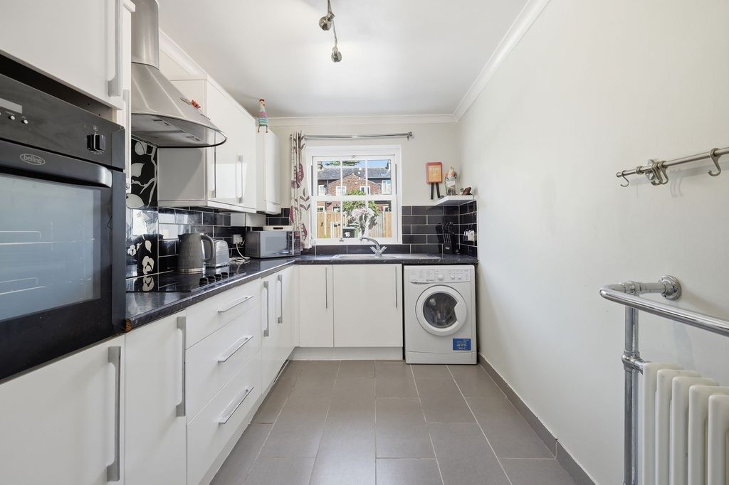 Property photo 3 of 15
