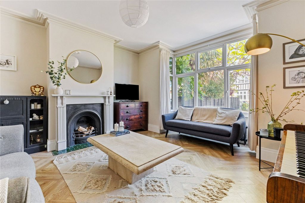 Property photo 2 of 13 Sitting Room