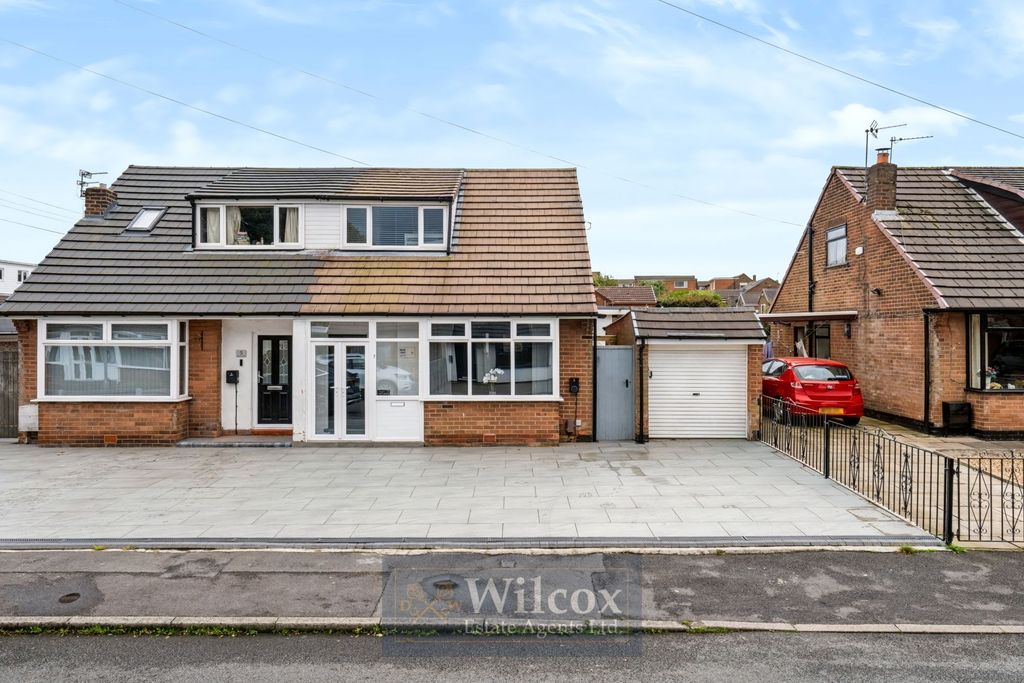 Property photo 1 of 27