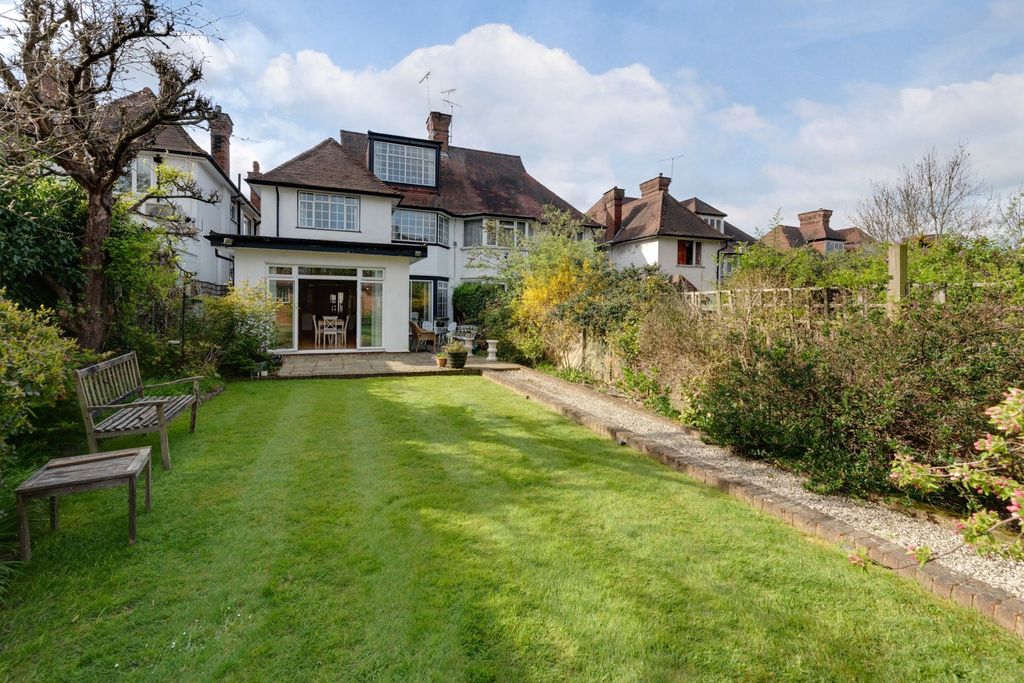 Property photo 2 of 10 Picture No. 04