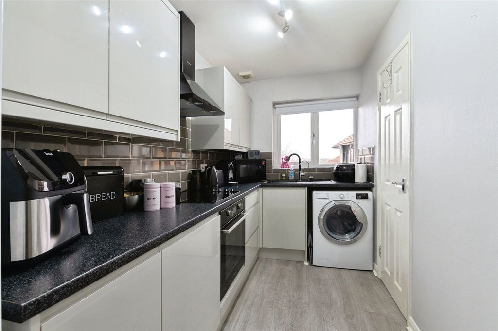 Property photo 1 of 14 Kitchen