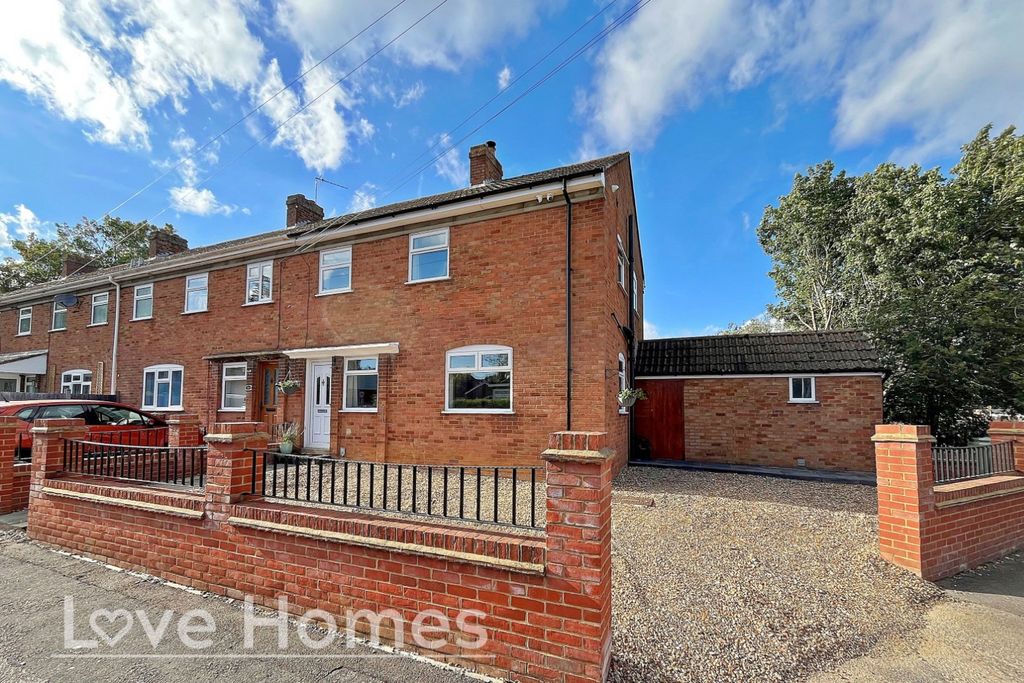 Property photo 1 of 15 5231542