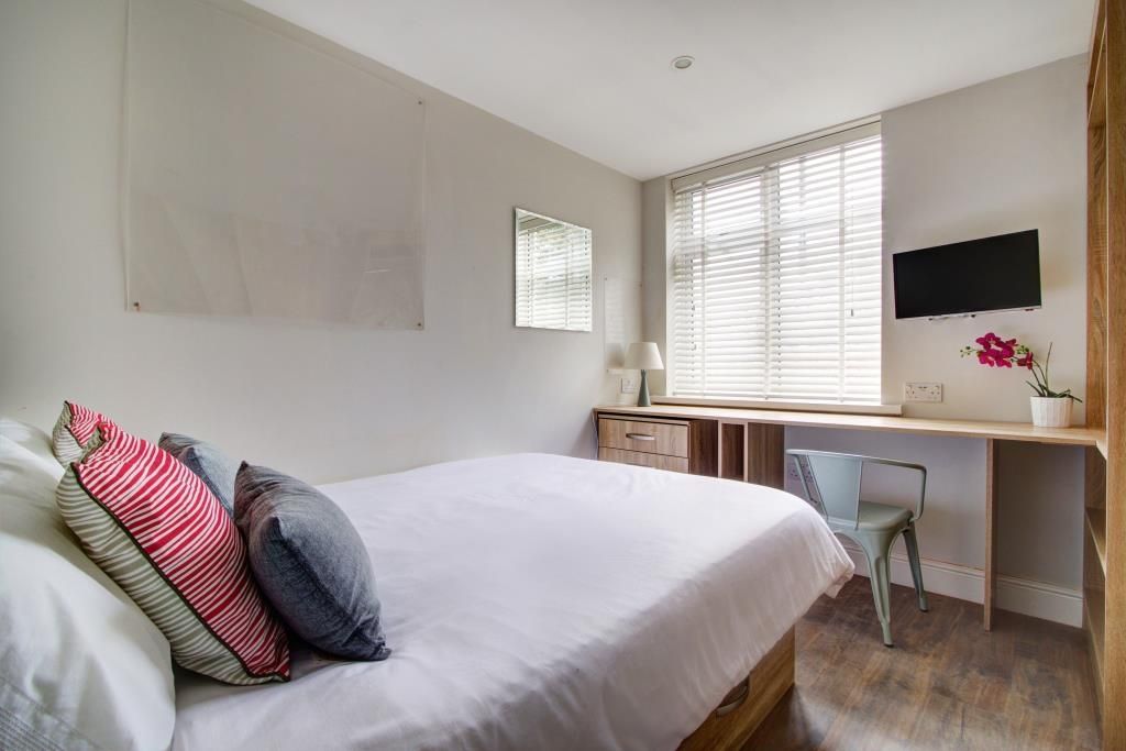 Property photo 3 of 8 Photo 2