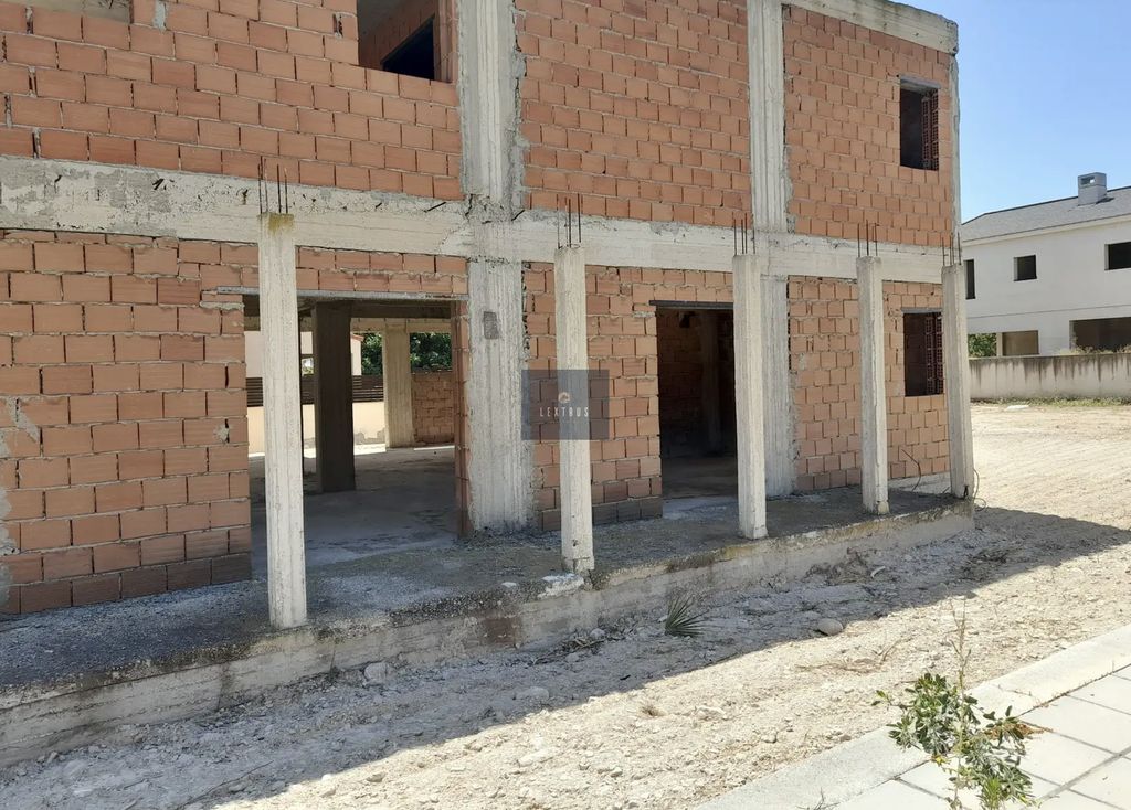 Property photo 3 of 4