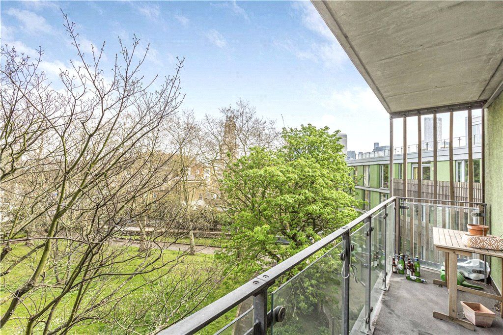 Property photo 2 of 16 Balcony