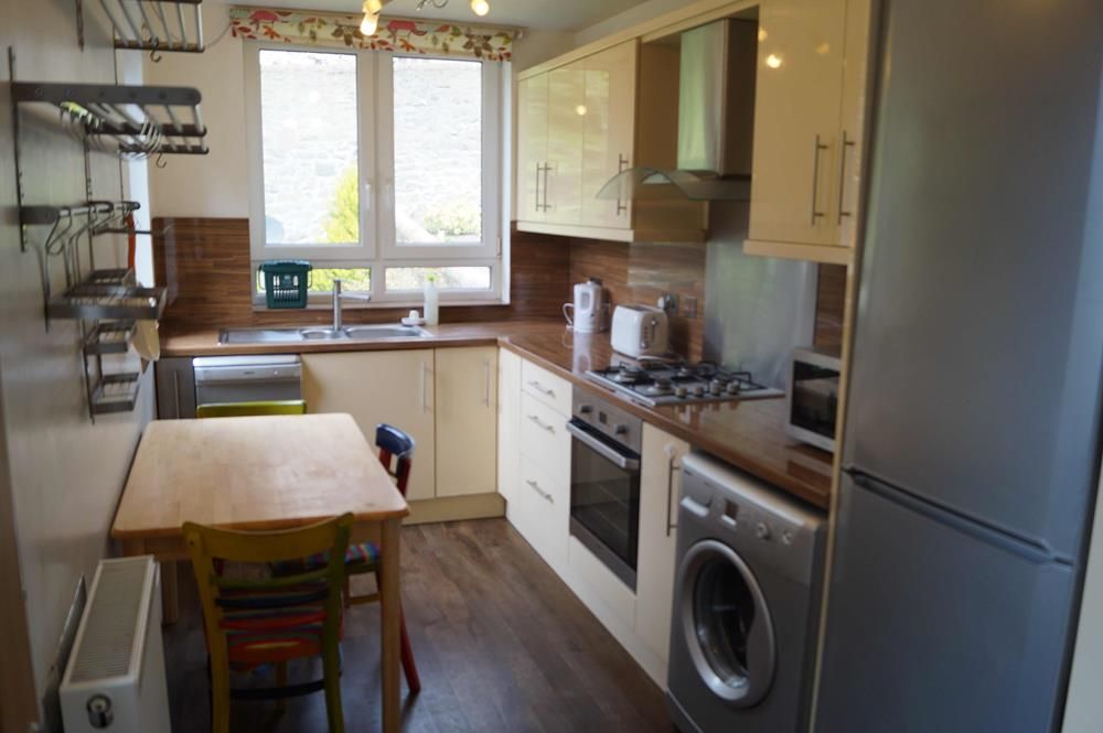 Property photo 2 of 5 Kitchen