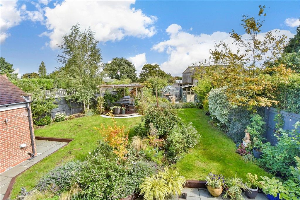 Property photo 1 of 20 Rear Garden