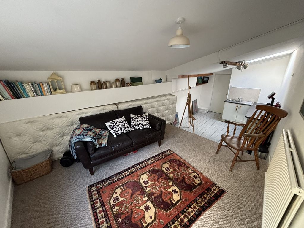 Property photo 3 of 20 Not Specified