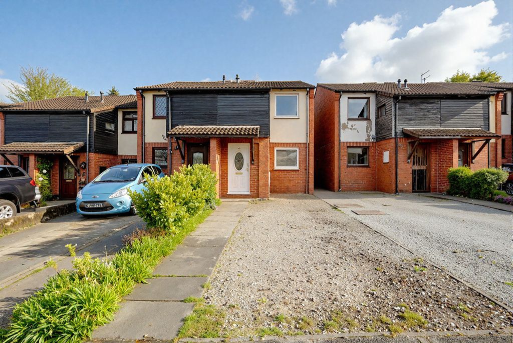 Property photo 1 of 12