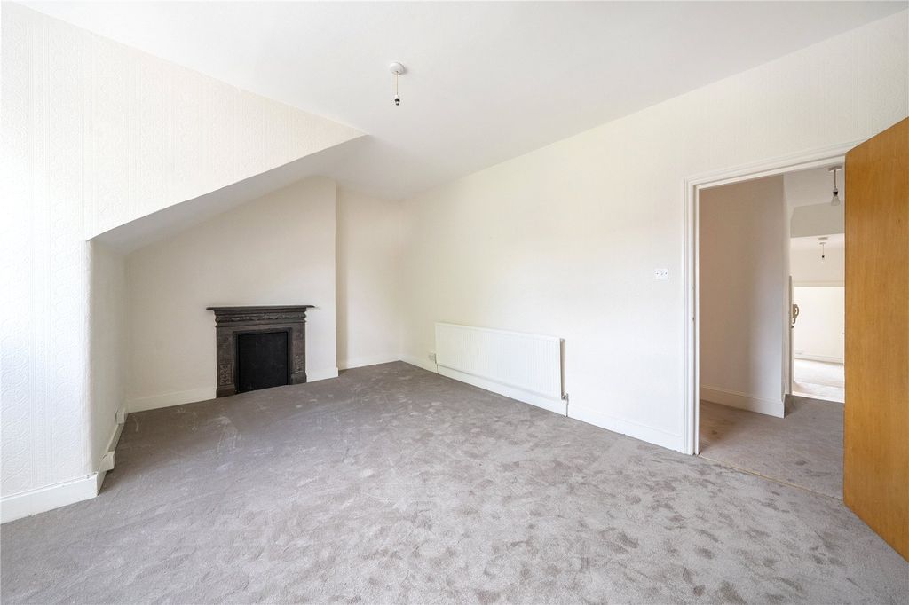 Property photo 3 of 12 Picture No. 13