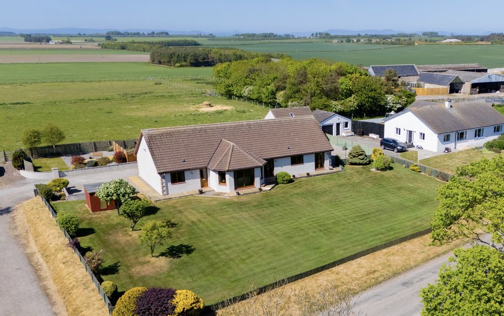 Property photo 1 of 45